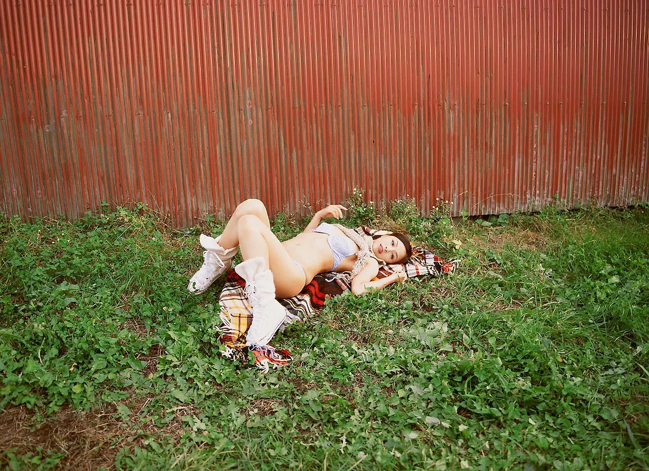 [Image.tv] Album ảnh "インリン・オブ・ジョイトイ - Naked Thread" của Yan Yinling - 6