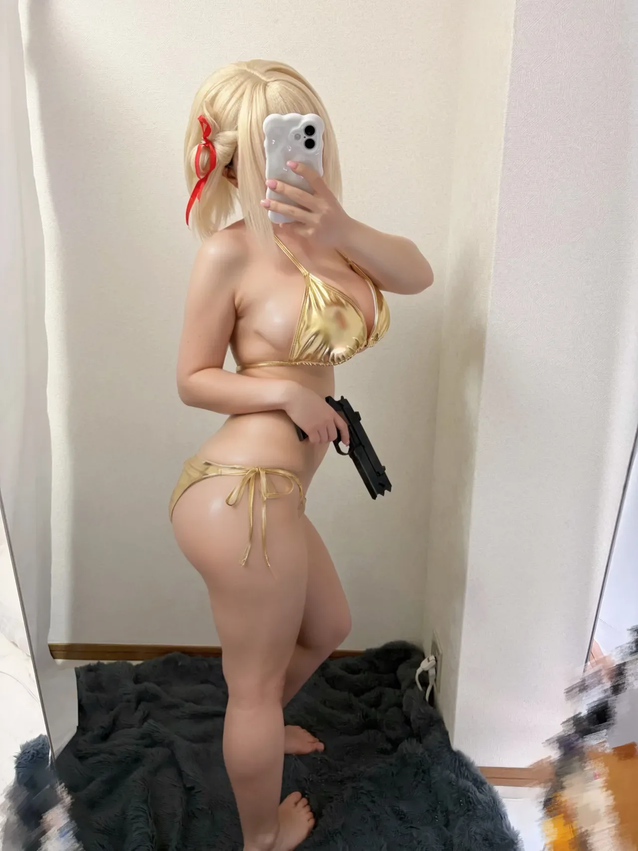 Hatsune Hitori – Bikini vàng Chisato - 3
