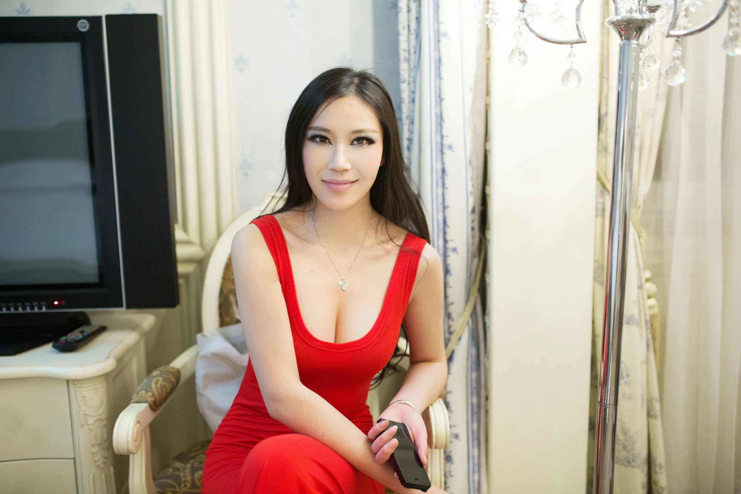 [TuiGirl] Tập 9: Vương Khắc Tân - Vóc dáng công chúa, Phong cách nữ hoàng - 4