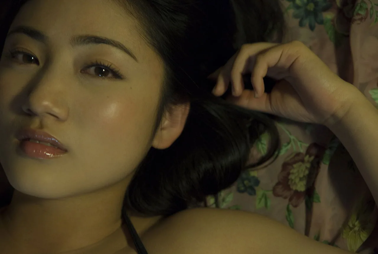 [Image.tv] Sách ảnh "Huyết Thân" Phần 2 của Aya Saya - 29