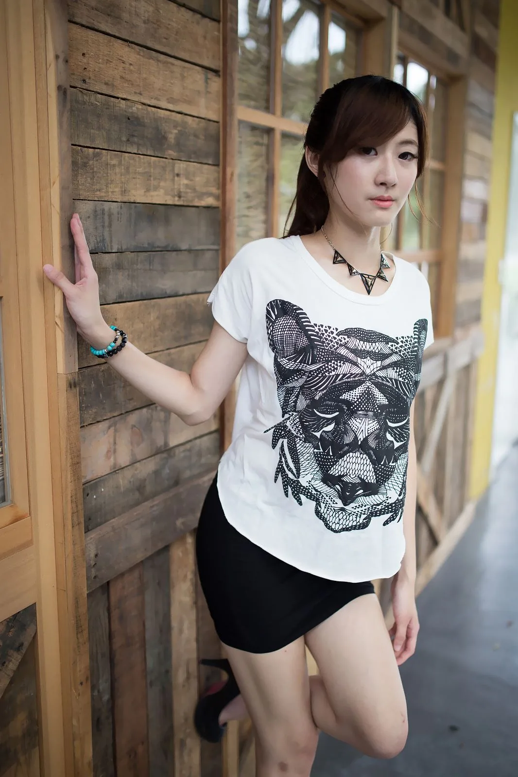 [Tập đặc biệt của Beautyleg] Nữ hoàng Queena - Buổi chụp ảnh tại công viên - 40
