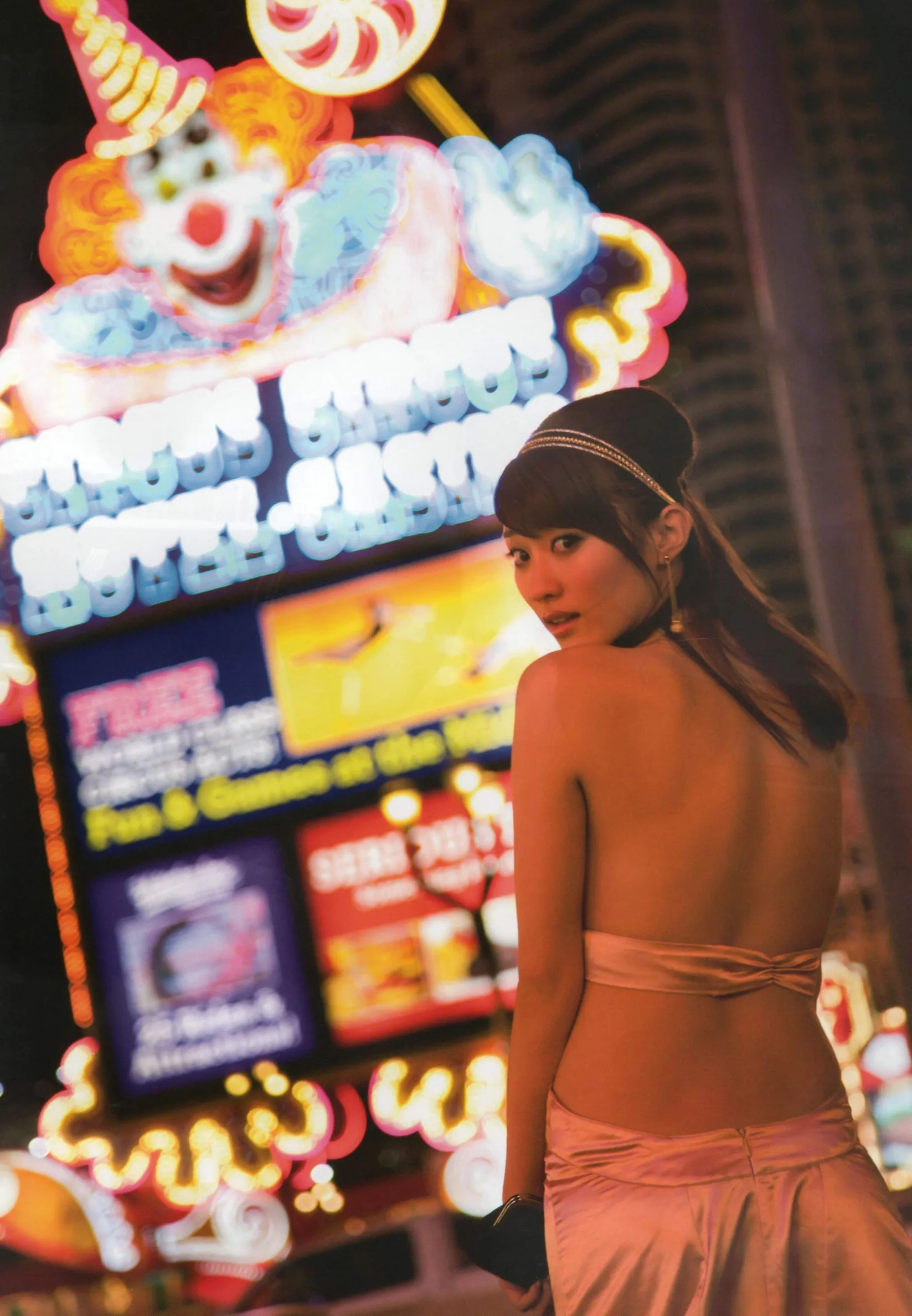 Sách ảnh Ultra HD "Los Vegas" của Hara Miki - 107